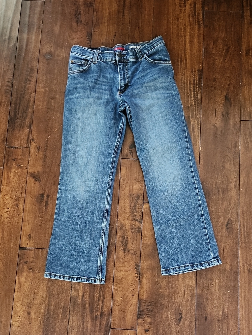 3/$15! Wrangler Boy's Relaxed Fit Jeans - Medium Blue Wash Size 14 Husky